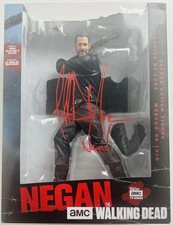 JEFFREY DEAN MORGAN ASSINADO NEGAN 10" FIGURA MCFARLANE THE WALKING DEAD BAS 242 comprar usado JEFFREY DEAN MORGAN ASSINADO NEGAN 10" FIGURA MCFARLANE THE WALKING DEAD BAS 242 comprar usado  Enviando para Brazil