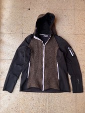 Giacca nylon leggero usato Giacca nylon leggero usato  Spedire a Italy