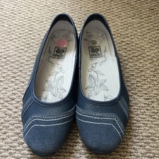 Earth flat shoes for sale  HEREFORD