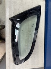 Vetro fisso posteriore usato Vetro fisso posteriore usato  Vittuone