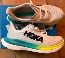 Hoka mach scarpe usato  Zerfaliu