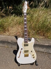 Chitarra elettrica semi usato  Mazzarrone