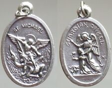 Médaille religieuse Saint Michel archange métal argenté N°2 d'occasion  Mailly-le-Camp