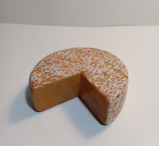 Rueda de cheddar envejecida con queso falso Brie, comida sintética, rueda de queso sintético para exhibición en el escenario segunda mano  Embacar hacia Argentina