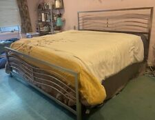 Metal platform bed for sale  Wyncote