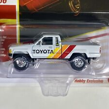 Johnny Lightning 1985 Toyota (XtraCab) SR5 Pickup Truck Toyota Racing Livery comprar usado  Enviando para Brazil
