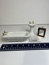 Porcelain Dollhouse Bathroom Tub Sink Medicine Cabinet Towel Rack Towels R.O.C.  for sale  Shipping to South Africa