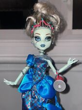 Monster High Frankie Stein Scarily Ever After Mattel 2012 Sin ob con soporte segunda mano  Embacar hacia Argentina