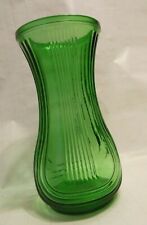 Usado, Florero acanalado verde esmeralda de vidrio Hoosier 8 1/2" de alto decorativo  segunda mano  Embacar hacia Argentina