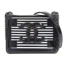 BOLSA CORRENTE CHANEL LEGO PRETA BRANCA COURO ENVERNIZADO FEMININA W16XH12XD5CM F/S comprar usado  Enviando para Brazil