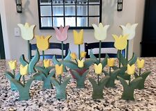 Variedade de 16 flores de tulipa de madeira pintadas à mão decoração e artesanato, 4 estilos e tamanhos. comprar usado  Enviando para Brazil