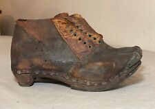 raro par antigo de sapatos infantis feitos à mão da década de 1870 sola de madeira couro bronze cravejado comprar usado  Enviando para Brazil