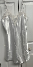 Dentelle nightgown white d'occasion  Expédié en Belgium