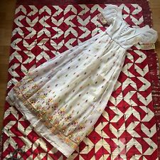 Vestido Blanco Vintage Bordado Como Está Usado Defectos Años 70 ¿Recuerdo Hippie Mexicano? segunda mano  Embacar hacia Argentina