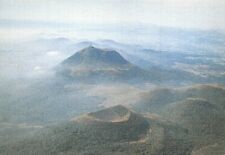 Monts volcans auvergne d'occasion  Rioz