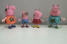 Juego de 4 figuras familiares Peppa Pig Muddy Puddles papá, mamá, George y Peppa Pig segunda mano  Embacar hacia Argentina