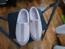 women s sz medium slippers for sale  Warsaw