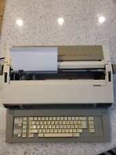 Máquina de escribir eléctrica Brother modelo EM-501 buen estado de funcionamiento segunda mano  Embacar hacia Argentina