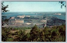 Usado, Postal de vista aérea de 1957 de ascensor de granos y muelle de carbón, Duluth, Minnesota, vintage 1957 segunda mano  Embacar hacia Argentina