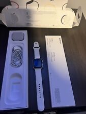 Usado, Apple Watch Series 5 44mm estojo de alumínio prata pulseira esportiva branca - (MWVD2LLA) comprar usado  Enviando para Brazil