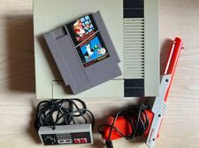 Nintendo NES Console originale + Pad e Zapper, Super Mario Bros, Duck Hunt usato  Busca