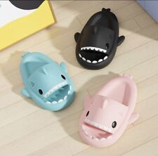 Shark slippers soft usato  Osimo