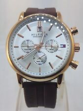 Ótimo relógio de pulso masculino Tommy Hilfiger cronógrafo mostrador branco pulseira de borracha analógica comprar usado  Enviando para Brazil