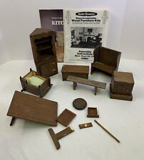 Lote de 16 kit de muebles e instrucciones para casa de muñecas en miniatura de madera TLC segunda mano  Embacar hacia Argentina