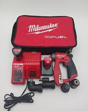 Taladro controlador, batería (2), cargador y bolsa de combustible Milwaukee 2505-20 4 en 1 M12 segunda mano  Embacar hacia Argentina