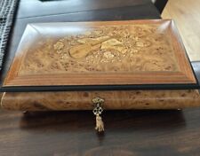 Usado, Caixa de joias/música italiana vintage incrustada de madeira em perfeito estado. Fechaduras com chave comprar usado  Enviando para Brazil