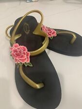 Sandálias femininas Joyfolie com flor bordada - Douradas - Tamanho. Sandália de verão 7M- nova sem etiquetas, usado comprar usado  Enviando para Brazil