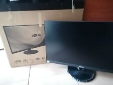 Monitor asus 75hz usato  Barletta