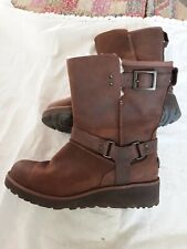 Käytetty, Ladies Genuine Ugg Brown Leather Boots Size5/ 5.5 uk 38 myynnissä  Leverans till Finland