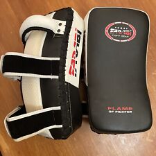 FARABI Almofada Tailandesa Kick Punching Strike ESCUDOS Muay Boxing Pads Curvo PAR DE 2 comprar usado  Enviando para Brazil