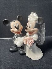 Decoração de bolo de porcelana Disney Mickey e Minnie Mouse casamento noiva e noivo comprar usado  Enviando para Brazil