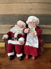 Gemmy ronco Papai Noel e tricô Sra. Claus no sofá animado e musical  comprar usado  Enviando para Brazil