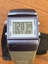 Relógio digital Nike Sledge Mettle WC0038 cinza metálico  comprar usado  Enviando para Brazil