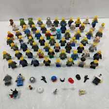Lote de 65 minifiguras Lego más piezas y accesorios usados en excelente estado segunda mano  Embacar hacia Mexico