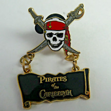 Pin Disney 47880 DLR elenco exclusivo Piratas do Caribe caveira espadas penduradas comprar usado  Enviando para Brazil