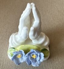 1977 Enesco Maruri obra-prima Taiwan porcelana óssea mãos de oração flores azuis comprar usado  Enviando para Brazil