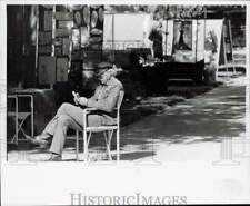 1980 Foto de prensa expositor relajándose en Zoo Art Show, Florida - lrb06268 segunda mano  Embacar hacia Argentina