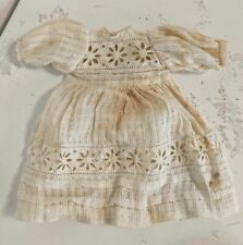 Antique doll garment d'occasion  Expédié en Belgium