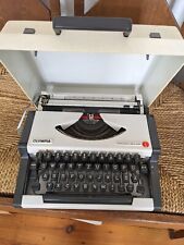 Schreibmaschine lympia travell gebraucht kaufen  Berlin