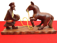 Estátua de homem com burro/cavalo esculpida à mão em madeira comprar usado  Enviando para Brazil