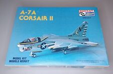 Usado, Kit de modelo Hasegawa A-7A Corsair II escala 1/72 caixa aberta #1017 vintage comprar usado  Enviando para Brazil