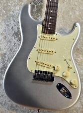 Guitarra Fender FSR American Ultra Stratocaster prata rápida pescoço rosa MOD 2020s comprar usado  Enviando para Brazil