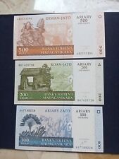 Madagascar lotto banconote usato  Milano