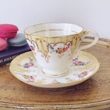 Antigua taza de té y platillo Ridgway, flores pintadas a mano y doradas, usado segunda mano  Embacar hacia Argentina