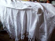Nappe extraordinaire broderie d'occasion  Montesson