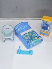 Cama azul, mecedora y armario con espejo Fisher-Price Loving Family Parents segunda mano  Embacar hacia Argentina